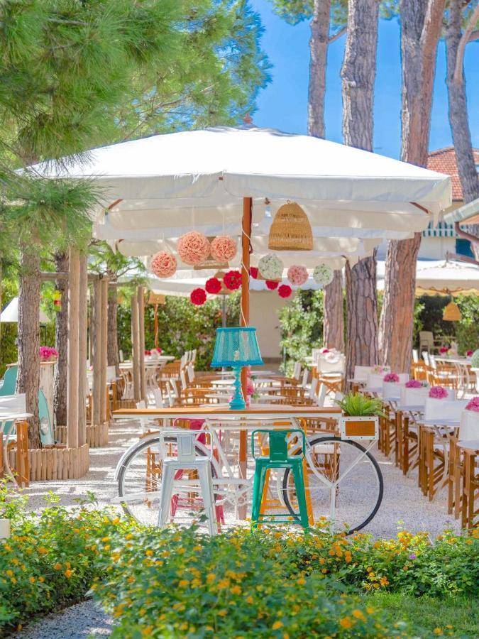 Hotel La Pineta Al Mare ฟอร์เต เดย์ มาร์มี ภายนอก รูปภาพ