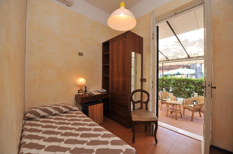 Hotel La Pineta Al Mare ฟอร์เต เดย์ มาร์มี ภายนอก รูปภาพ